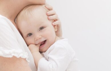 Origen y Significado de Elda 19 adorable nina junto su madre 23 2148529149