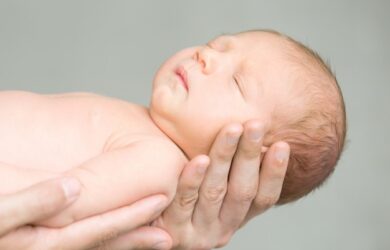 Nombres para niñas en coreano 37 retrato asimiento recien nacido durmiente manos 1163 1828
